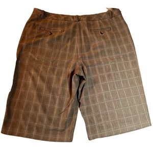 Wellington Men’s Dk Brown Checkered Flat Front Shorts. Make an offer!